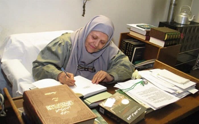 طاهره صفارزاده