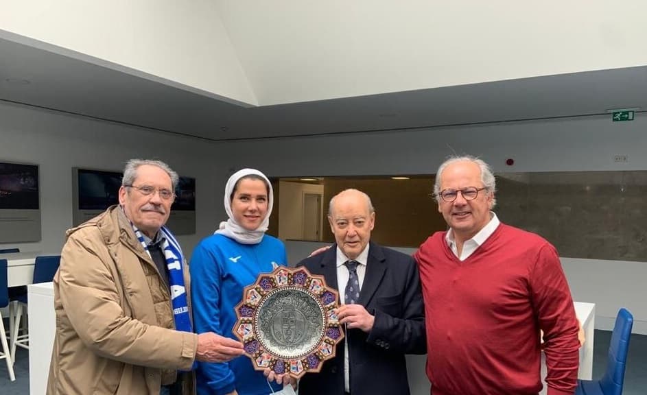 هدیه بانوی ایرانی به باشگاه پورتو