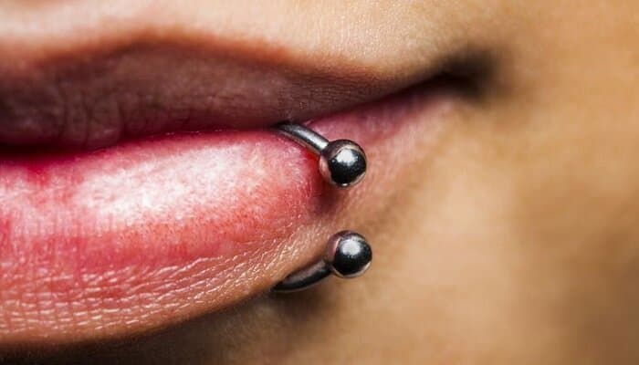 پیرسینگ لب