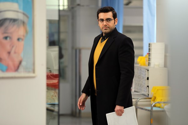 چرا روزبه حصاری در 