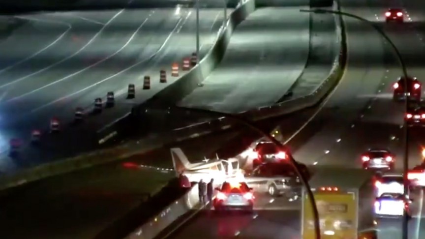 فرود هواپیما