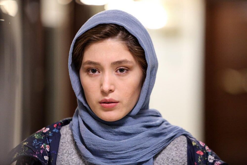 فرشته حسینی کیست؟/بازیگر نفش لیلا در سریال قورباغه بشناسید!