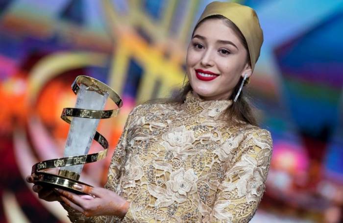 فرشته حسینی کیست؟/بازیگر نفش لیلا در سریال قورباغه بشناسید!