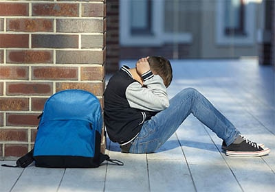 علائم افسردگی در نوجوانان چیست؟