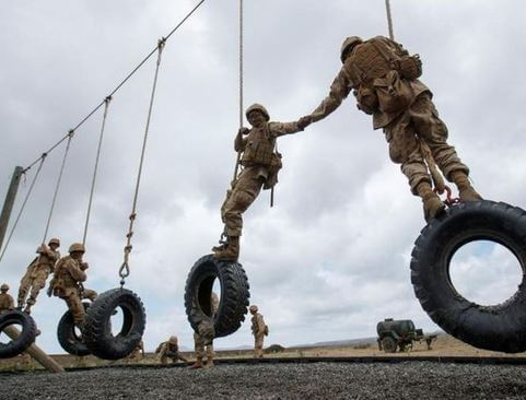 تمرینات طاقت فرسای زنان تفنگدار دریایی آمریکا