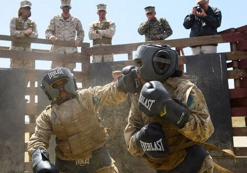 تمرینات طاقت فرسای زنان تفنگدار دریایی آمریکا