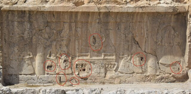 رنگ مو روی نقش‌برجسته فتحعلی‌شاه