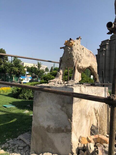 ماجرای شیرهای میدان حُر چیست؟