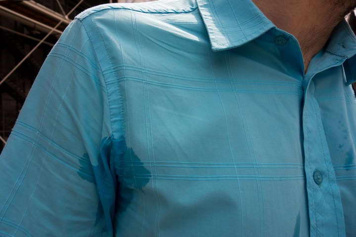 ترفندهایی خانگی برای از بین بردن انواع لکه های ایجاد شده روی لباس