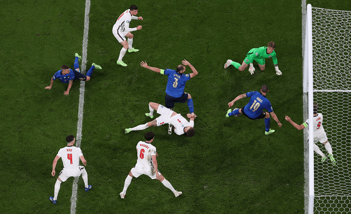 پنالتی یورو 2020