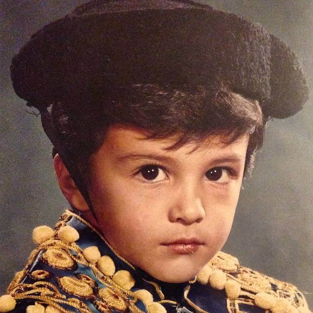 کودکی امیر جدیدی