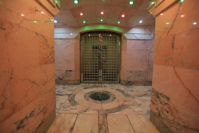 مزار حضرت عباس