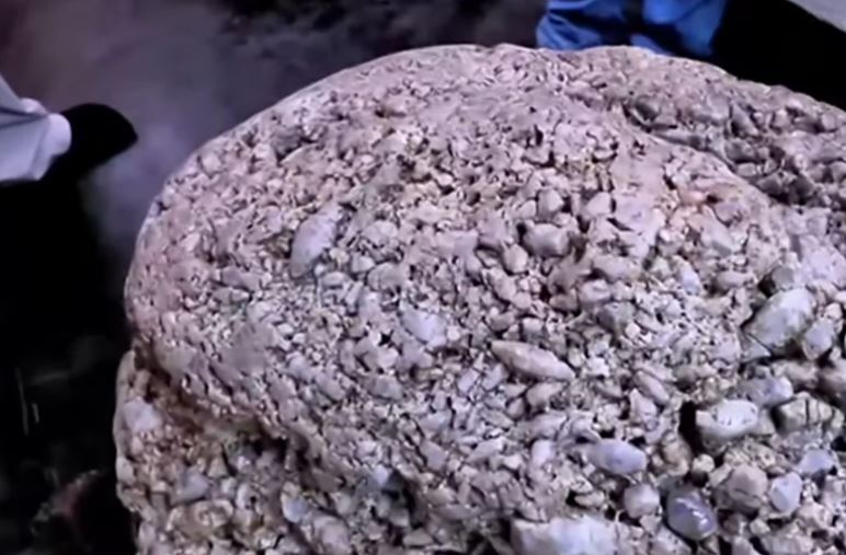 کشف یاقوت کبود