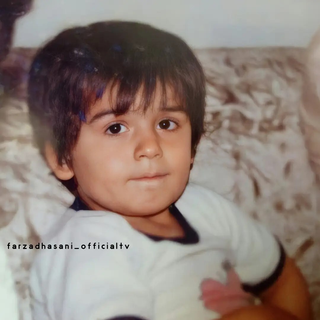 کودکی فرزاد حسنی