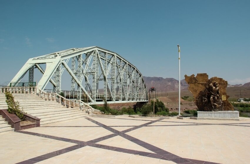 ماجرای شهدای پل جلفا