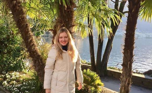 سوتلانا سوپیلنیاک بازیگر نقش فلورا در سرجوخه