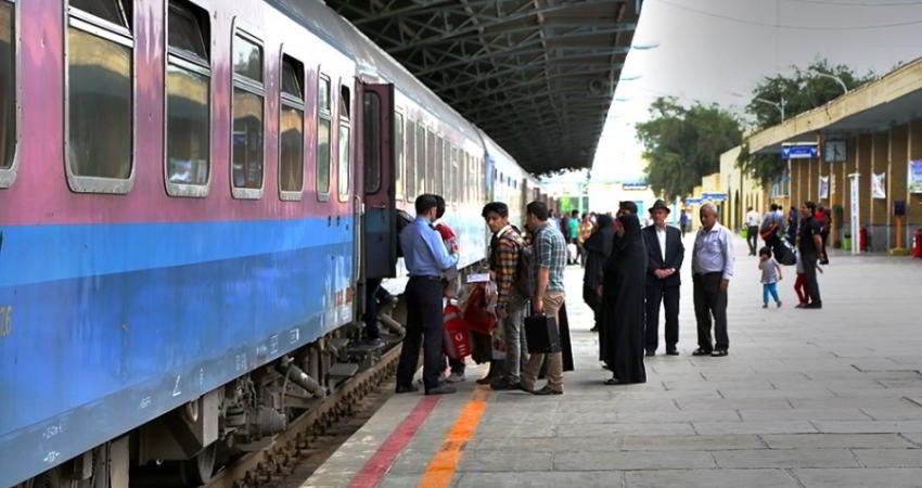 در کدام سفرها همراه داشتن کارت واکسن یا PCR منفی ضروری است؟