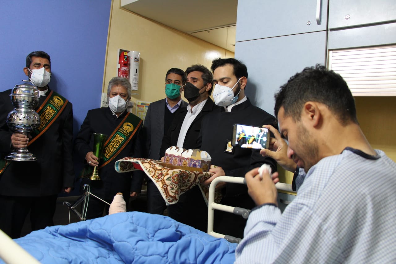 عیادت خادمیاران رضوی