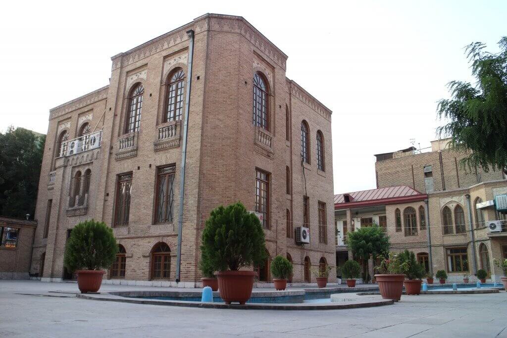 خانه شعبان بی مخ