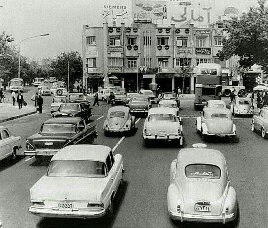 شیوه خاص پارک خودرو در دهه ۳۰ ایران