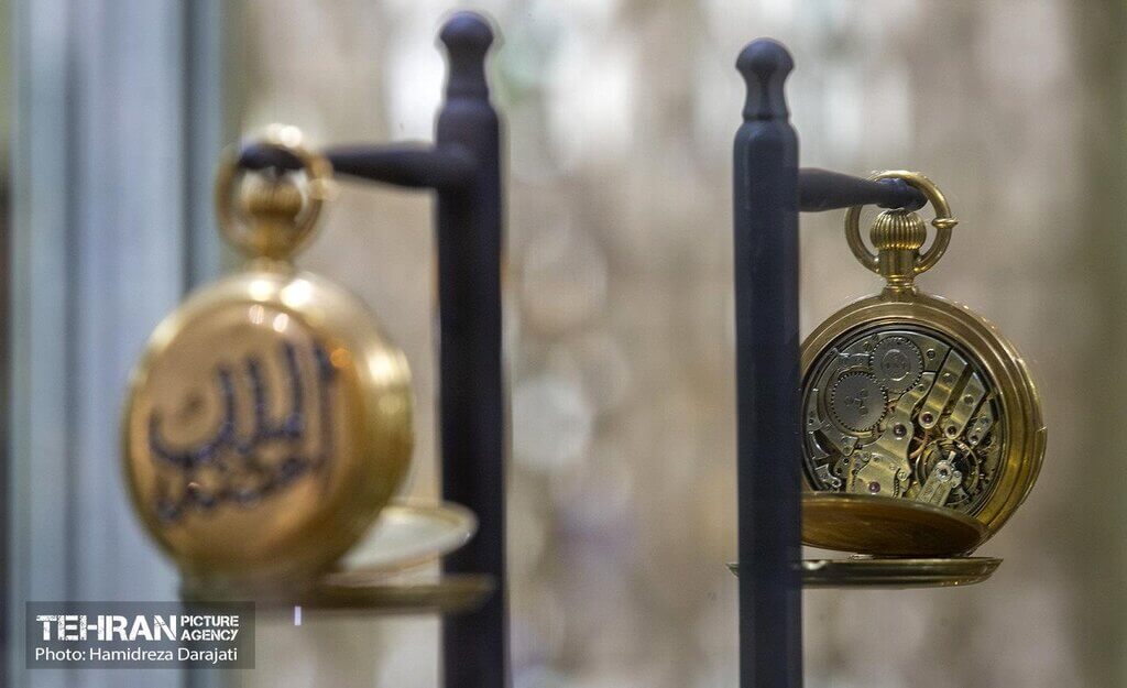 ساعت طلاي عضدالملک ازرجال معروف ناصرالدین شاه