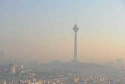 استقرار اورژانس در میادین اصلی تهران درپی آلودگی هوا