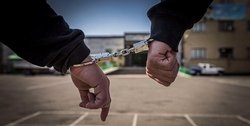 بازداشت ۷ نفر به دلیل شکستن شیشه خودروهای گردشگران در روز عاشورا