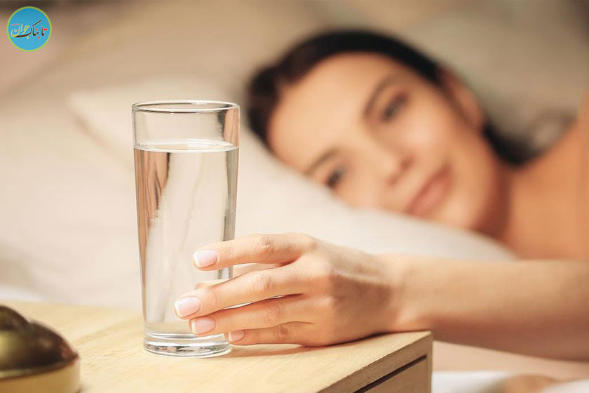آیا قبل خواب بهتر است آب بنوشیم؟