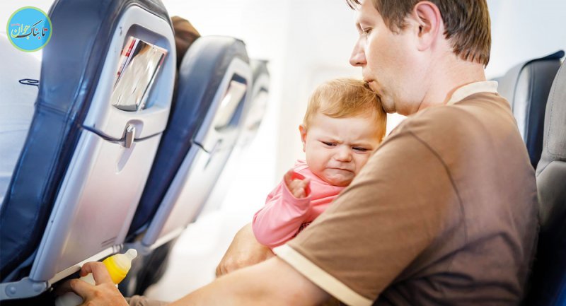 نوزاد در هواپیما