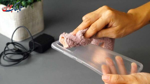 چگونه قاب گوشی را تمیز کنیم؟ (انواع قاب)