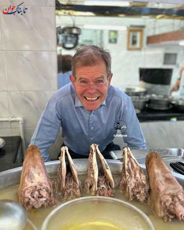 عکس یادگاری سفیر نروژ با غذای خاص ایرانی‌ها