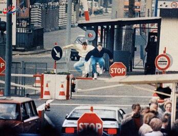 عبور از منطقه مرزی بین دو برلین. آوریل 1989
